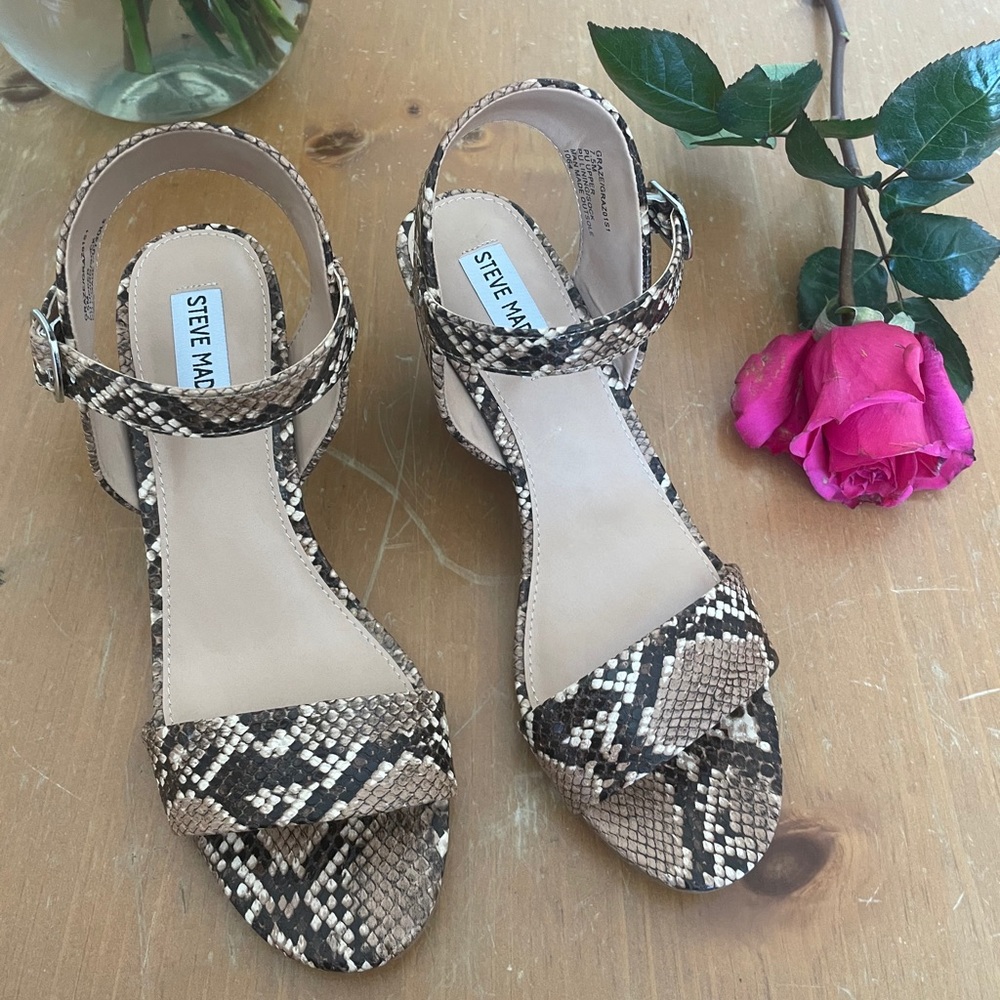 New Steve Madden Graze Wedge Sandal - Tan Snake - Picture 2 of 6